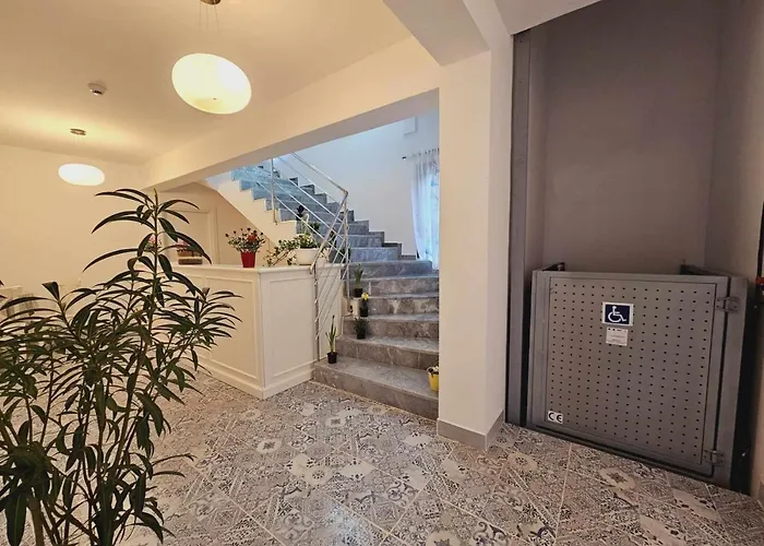 Pensiune/bistro Anne Marie *